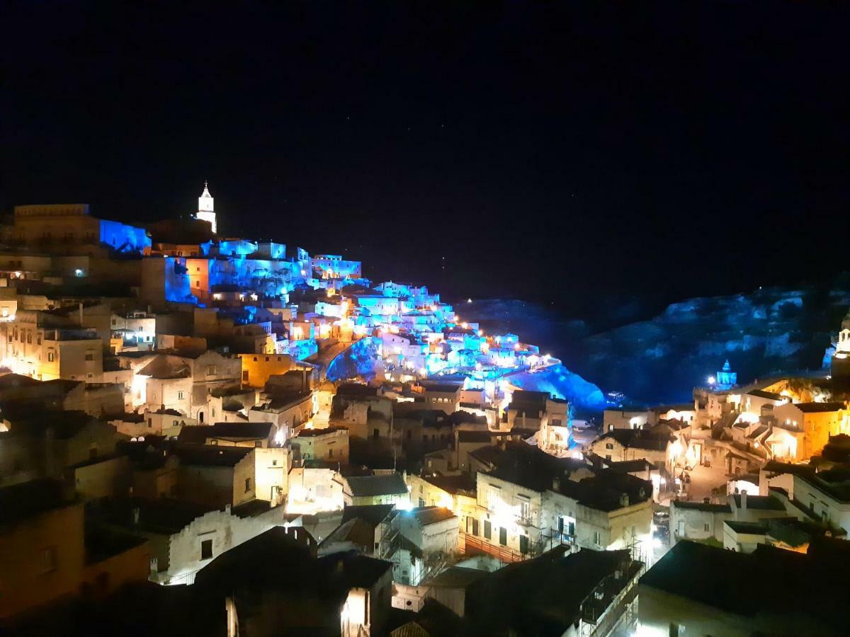 Lo Scorcio, casa vacanza nel cuore dei Sassi con vista incantevole con Self check-in Matera Esterno foto
